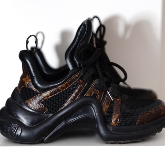 Louis Vuitton LV Archlight Black size 5 - Picture 1 of 6